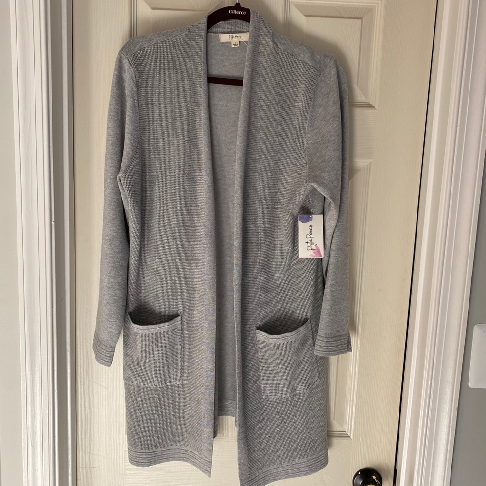 Peyton Primrose gray cardigan with pockets